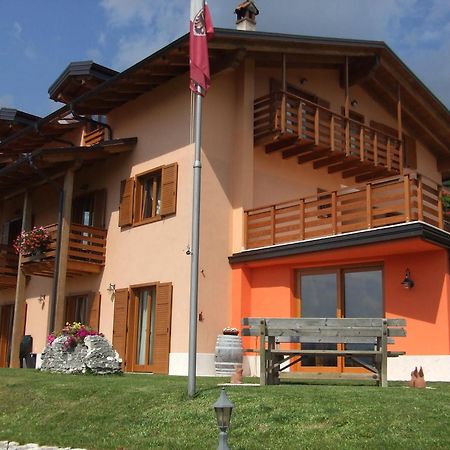 Agritur Le Pergole Hotell Villa Lagarina Eksteriør bilde
